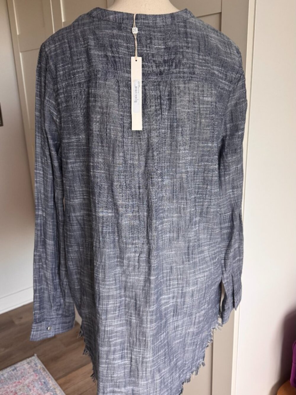 NWT CASLON Nordstrom chambray popover top shirt fringe hem Size Large Coastal - Picture 5 of 9